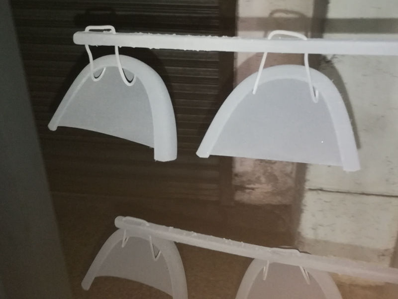 安全鞋鋼包頭自動靜電噴粉涂裝線